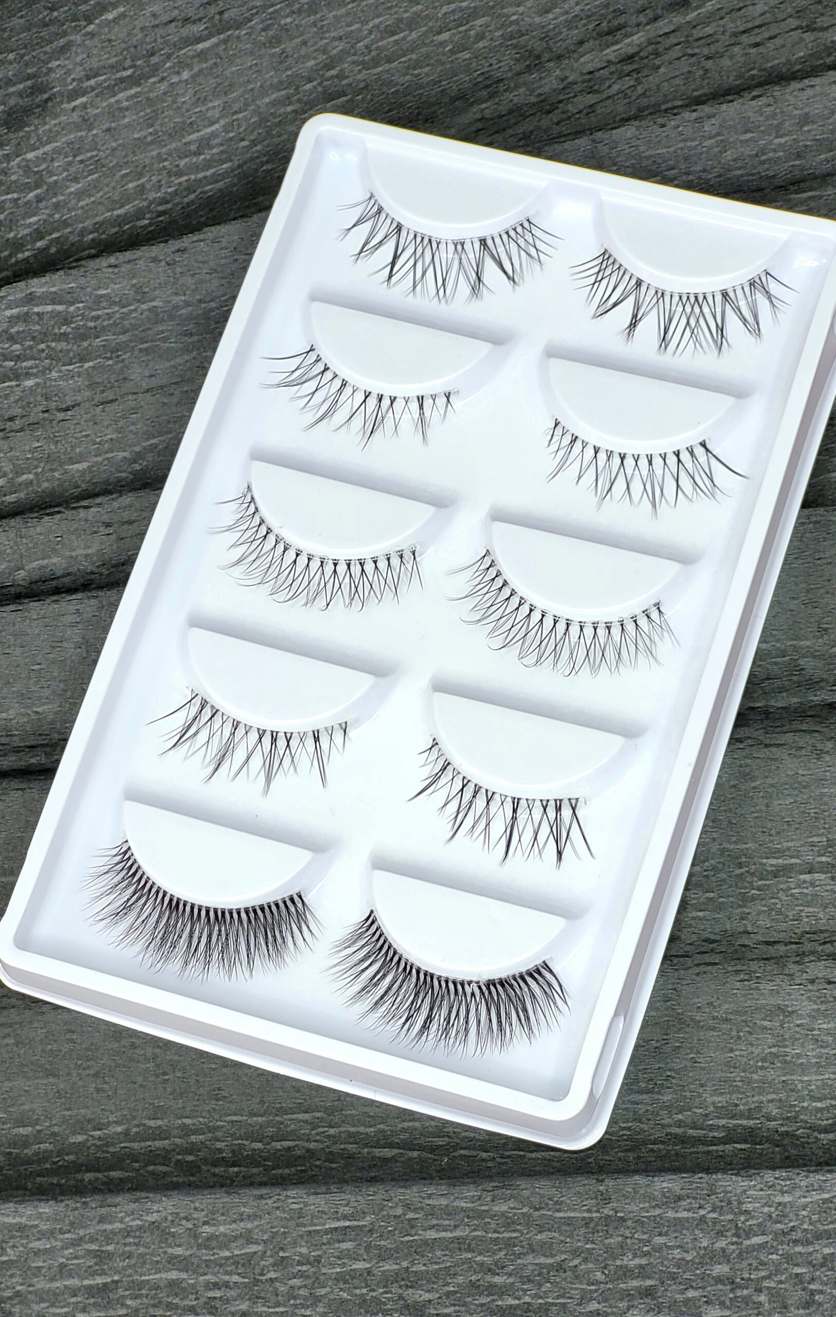 ULTRA SMALL LASH